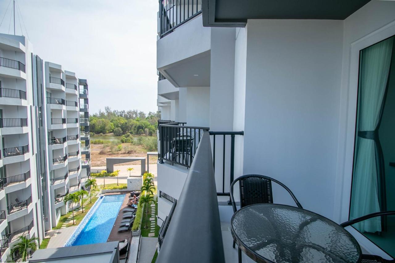 Mantra Beach Condominium Suite - Mae Phim Ban Tha Fat Bagian luar foto