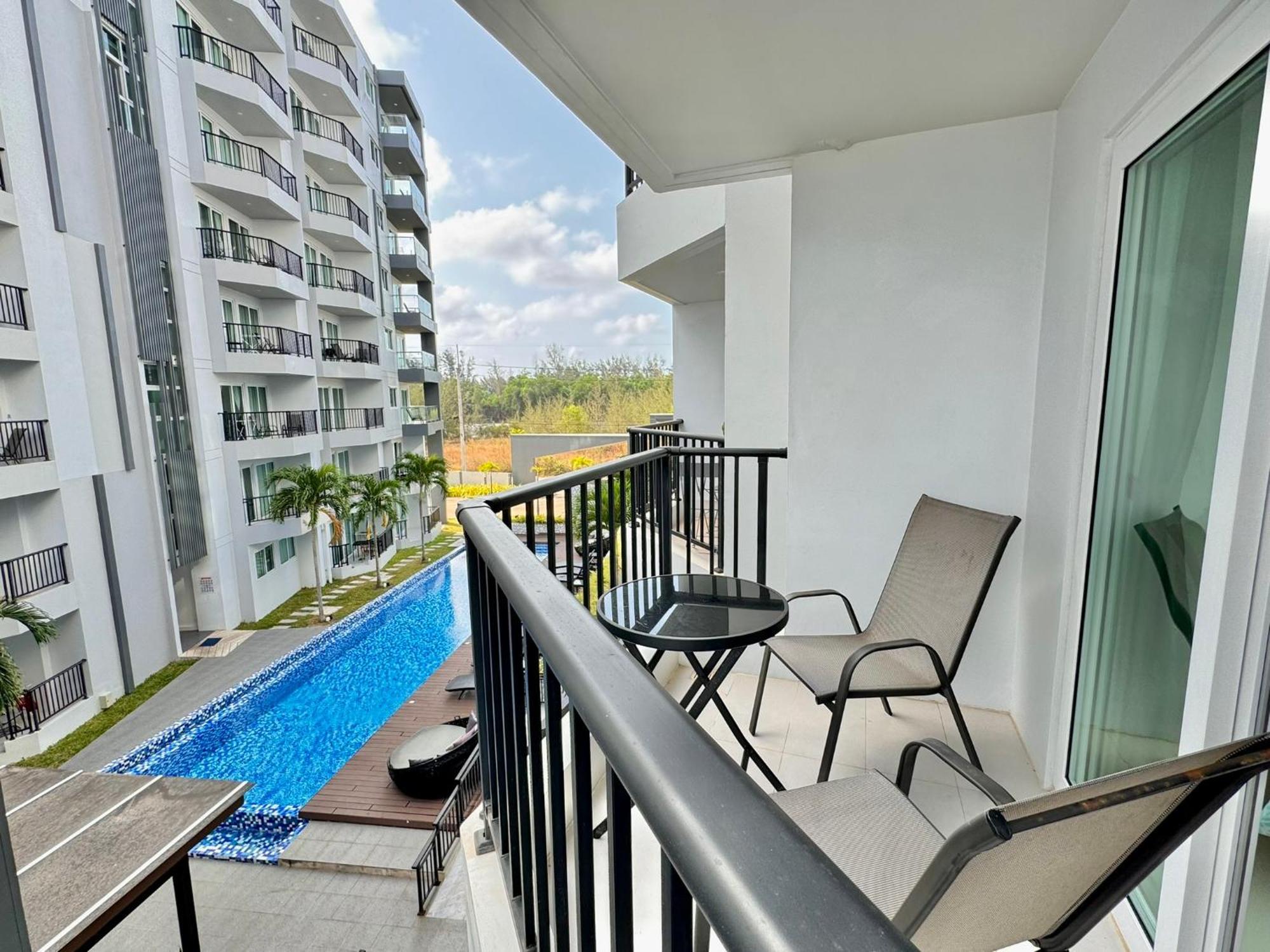 Mantra Beach Condominium Suite - Mae Phim Ban Tha Fat Bagian luar foto